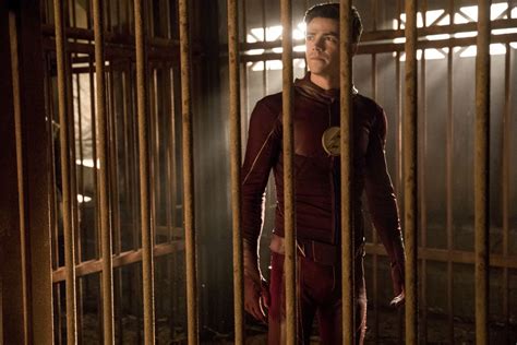 The Flash Recap: "Attack on Gorilla City" - Welcome to the Jungle ...