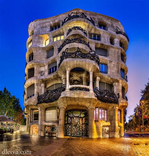 La Pedrera, Antoni Gaudí (Barcelona) | Gaudi barcelona, Barcelona architecture, Gaudi architecture