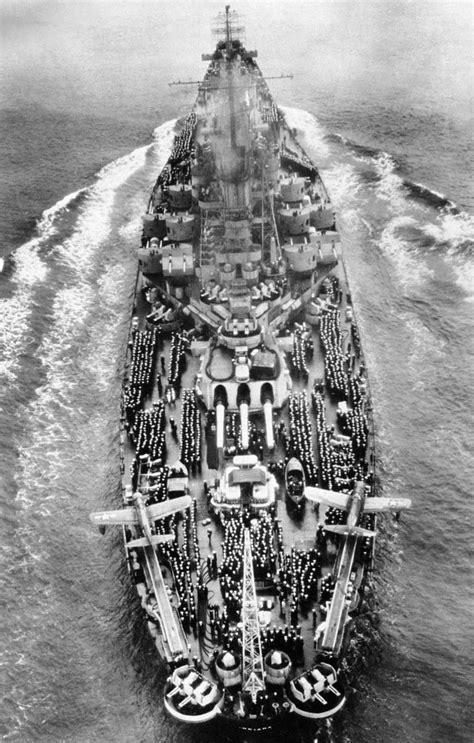 6 Oct 1945, USS Indiana (BB-58) enters San Francisco Bay [858 X 1345 ...