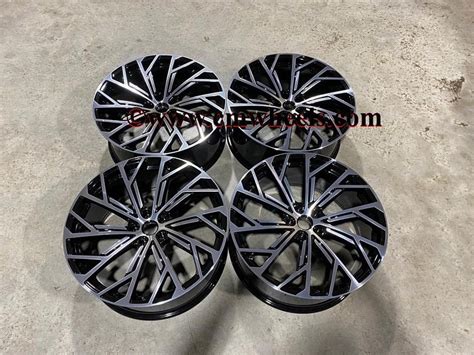 2022 Audi S8 Style Wheels – Gloss Black Machined – CMWheels