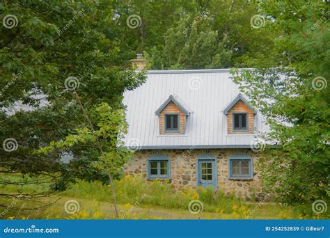 Typical Architecture of a Canadian House Stock Image - Image of home ...