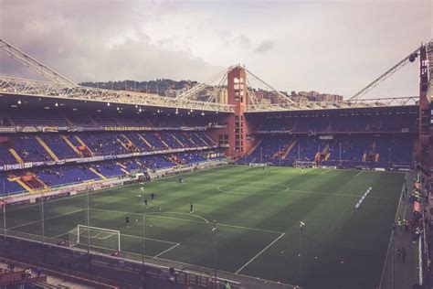 Stadio Luigi Ferraris, Genua - FLUTLICHTFIEBER