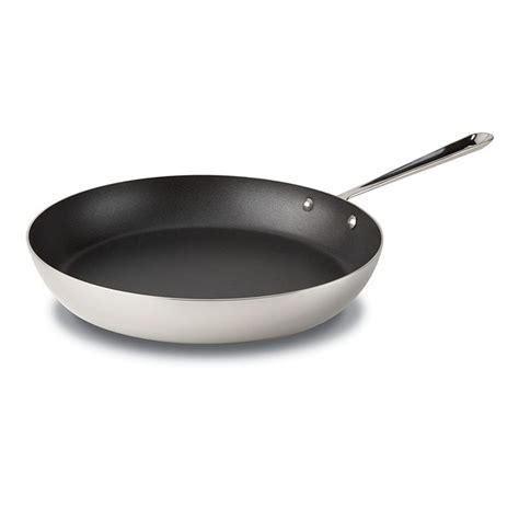 10 Best Nonstick Skillets 2017 - Top Rated Non Stick Skillets To Buy—Delish.com