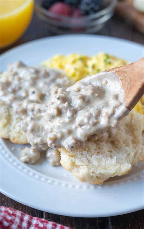 Southern Sausage Gravy | Homemade Sausage Gravy Recipe