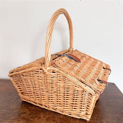 Wicker Picnic Basket - Etsy