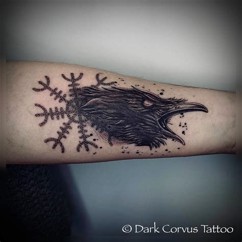 Amazing Nordic Raven Tattoo Designs and Meanings Inspired by Vikings - 34 Photo Ideas