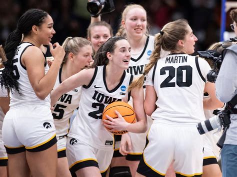 Caitlin Clark snagged the game ball after her 40-point triple-double, then 'chucked it' to her ...