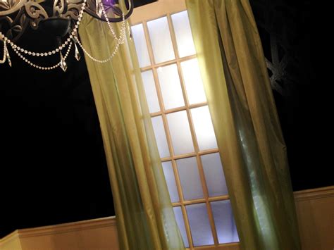 Fake Window with Artificial Sunlight · How To Make A Hanging · Home ...