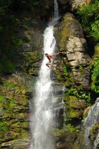 EXTREME CLIFF JUMPING ADVENTURE - Jaco Canyoning