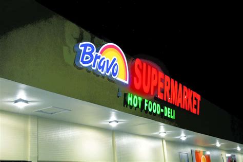 Bravo Supermarket Owner Relinda Vásquez, Shares Her Keys to Success - Abasto