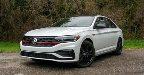 2021 Volkswagen Jetta GLI review: Hot hatch in sedan clothing - Roadshow