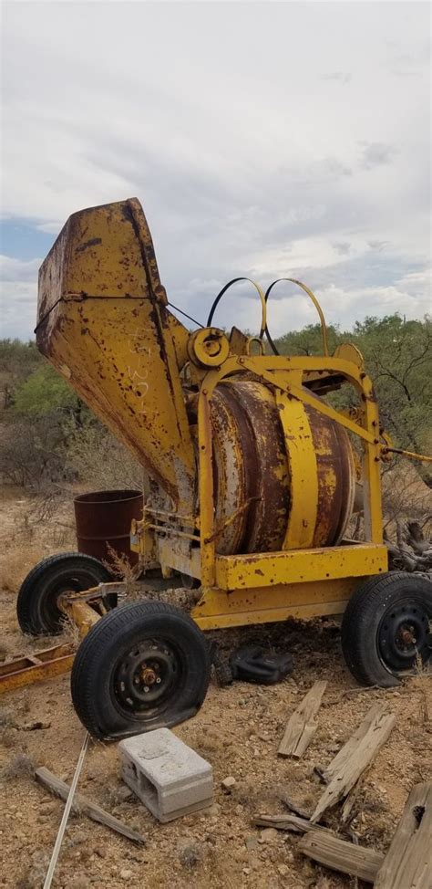 1 yard cement mixer. for Sale in Tucson, AZ - OfferUp