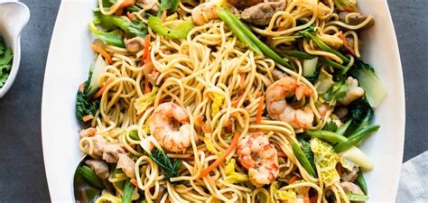 Pancit Canton is a party staple in the Philippines! These Filipino Stir ...