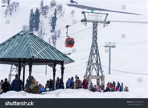 347 Gulmarg gondola Images, Stock Photos & Vectors | Shutterstock