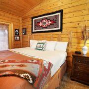 Cabins at Grand Mountain - 1 Bedroom Cabin (Studio-Style) - Branson Travel Office