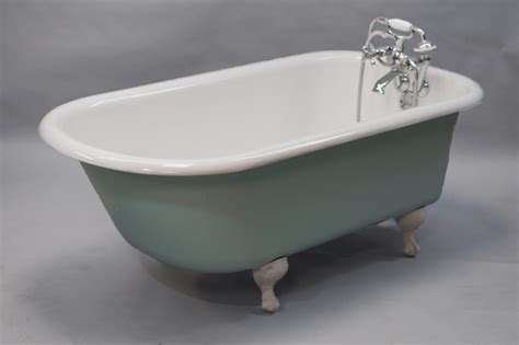 5'1/2 Cast Iron - Clawfoot Tub - New Look Refinishing