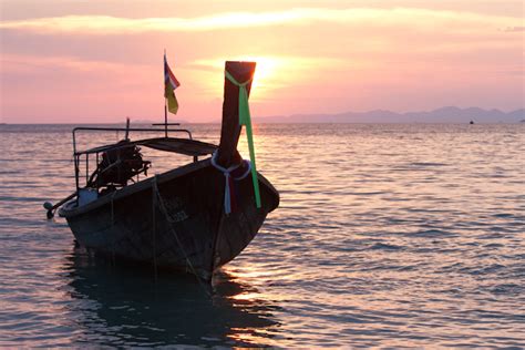 Railay Beach Sunset | dgcPhoto