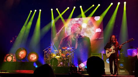 Rush "R40 Live 40th Anniversary" Tour Pictures - Toyota Center ...