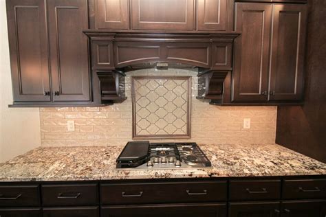 Beige Tile Kitchen Backsplash with Accent Tile Beige Tile Kitchen, Kitchen Backsplash, Kitchen ...