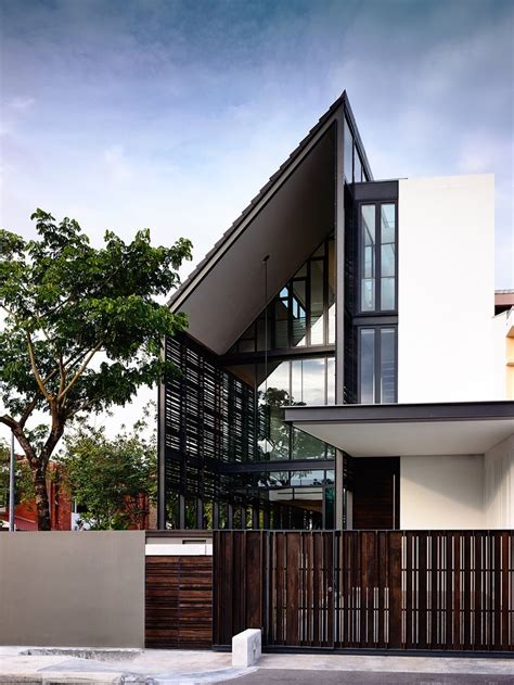 Spectacular Faber Terrace by HYLA Architects | Facade house, Facade ...