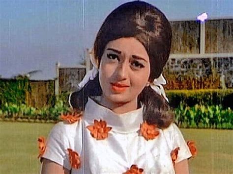 How rich is Babita Kapoor? Net Worth - Net Worth Roll