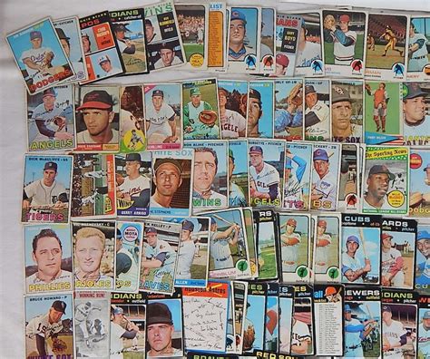 Large Baseball Card Collection : EBTH