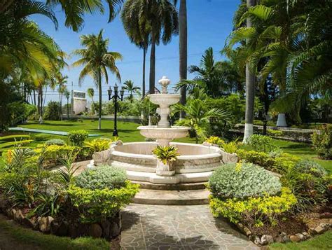 Scenic Jamaica: 7 Hotels with Beautiful Gardens | Garden Destinations ...