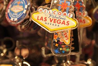 Las Vegas Sign Keychains 2011 Summer Vacation California L… | Flickr