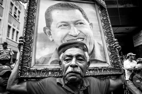Alejandro Cegarra - Living in the Hugo Chavez Legacy | LensCulture