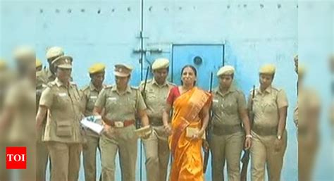 Rajiv Gandhi assassination case: Nalini Sriharan steps out of prison on 30-day parole | Chennai ...