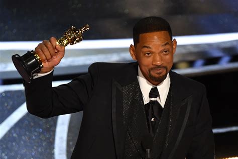 Will Smith apologizes to Chris Rock for Oscar slapgate - BreezyScroll