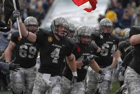 Army Black Knights | Army navy football, Army football, Army black ...