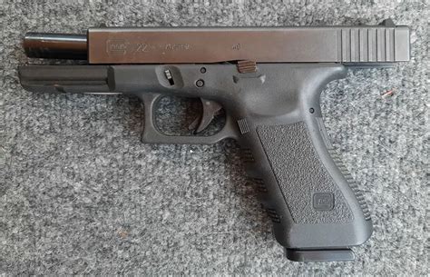 Glock 22 Pistol [REVIEW]