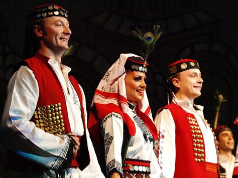 Serbian folk costumes - Bosnia | Folk clothing, Bosnia, Kolo