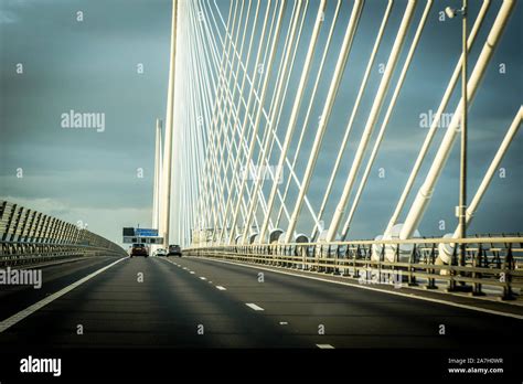 New Queensferry crossing bridge Stock Photo - Alamy