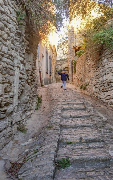 11 Best Things To Do in Gordes, France - Natacha Bouchart