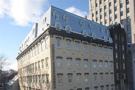 Hotel Clarendon in Quebec City (QC) - Room Deals, Photos & Reviews