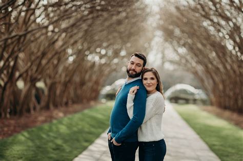 Dallas Arboretum Engagement Photos - Leah Goetzel Photography