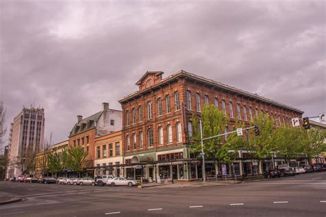 15 Must-See Attractions in Salem, Oregon | TouristSecrets