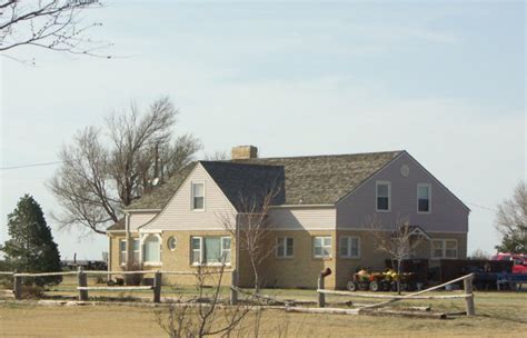 1959: Clutter Family Brutally Massacred on a Farm in Kansas | History.info