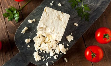 5 Ultimate Substitute For Feta Cheese That Will Even Have You Fooled ...