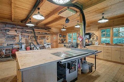 57 Inspiring Garage Workshop Ideas for DIY Enthusiasts | Garage workshop layout, Garage workshop ...