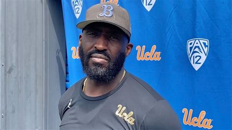 UCLA RBs coach DeShaun Foster after spring practice 4/25 - YouTube