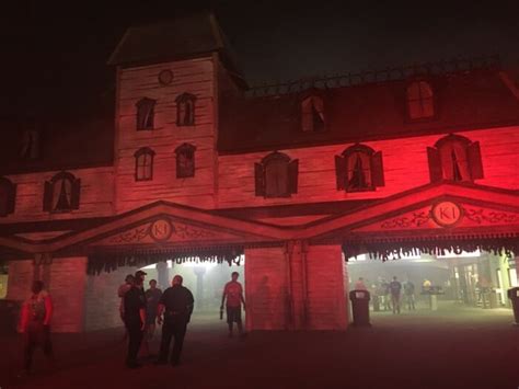 A Look Inside Kings Island Halloween Haunt 2016 – Coaster Nation