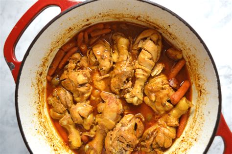 Pollo Guisado (Puerto Rican Chicken Stew) - Delish D'Lites