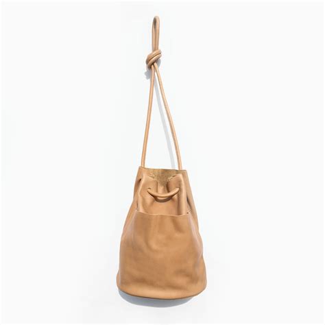 Are Studio Sand Tube Bag | Kindred Black