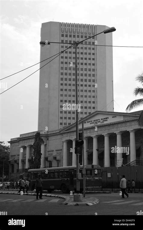 Rbi building mumbai india hi-res stock photography and images - Alamy