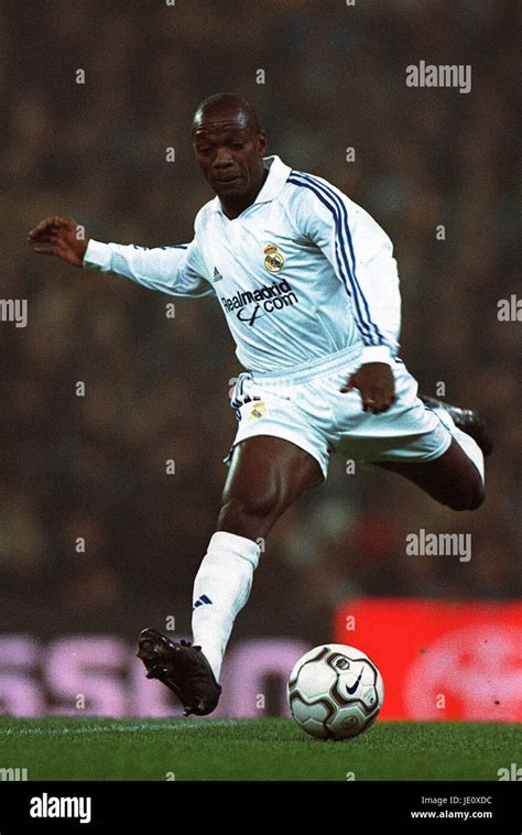 CLAUDE MAKELELE REAL MADRID CF BERNABEU MADRID 01 December 2001 Stock Photo - Alamy