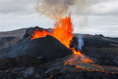 13 Exciting Attractions to Visit on the Reykjanes Peninsula | Activity ...