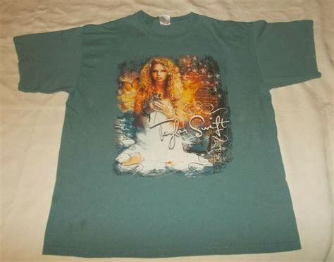 Vintage Taylor Swift First Concert Tour 2007 T Shirt Debut Album Size X Large | Pop artist, Mens ...
